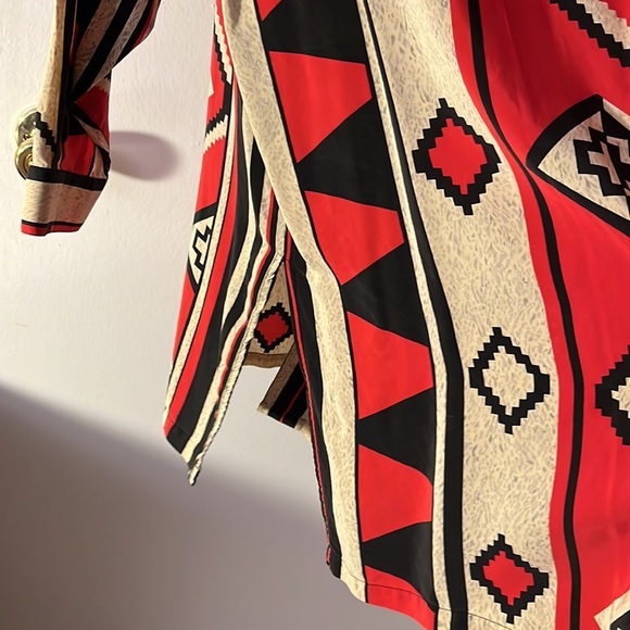 COPY - CIC Silk tunic. - Picture 4 of 4